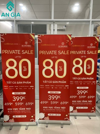 Mẫu standee cuốn nhôm kích thước 60x160cm tiện lợi cho các sự kiện di động.